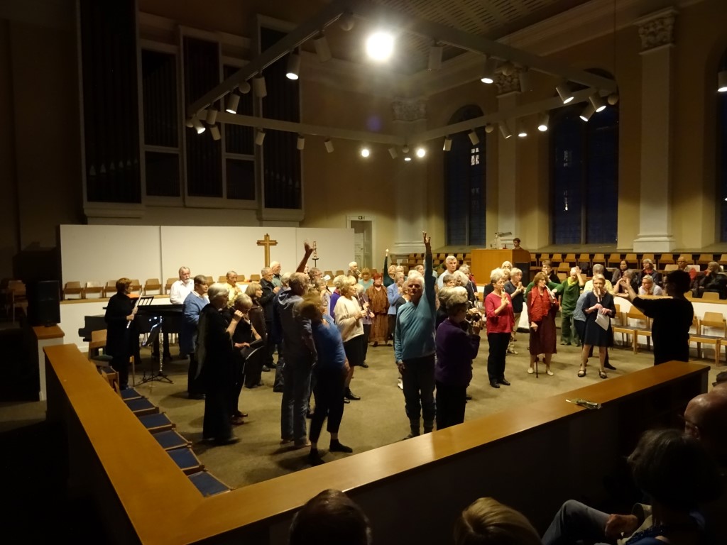 tanzcHor60+ Vom Vogel, der nachts nicht mehr nach Hause fand